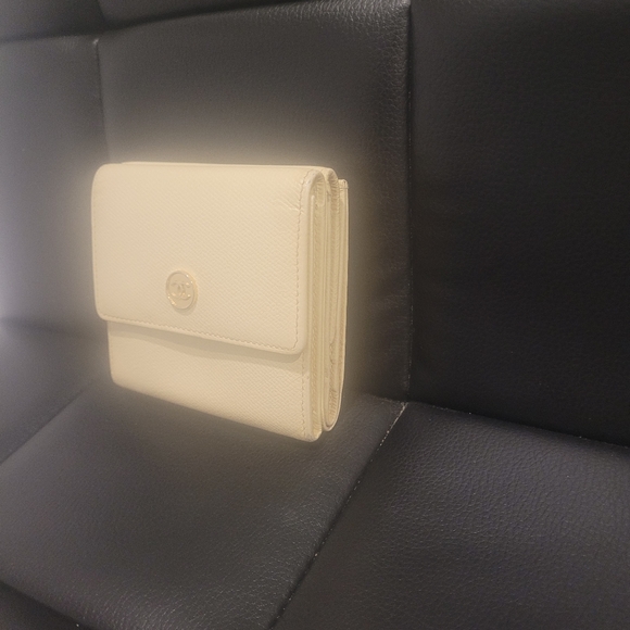 Chanel Bifold Wallet - Picture 8 of 9